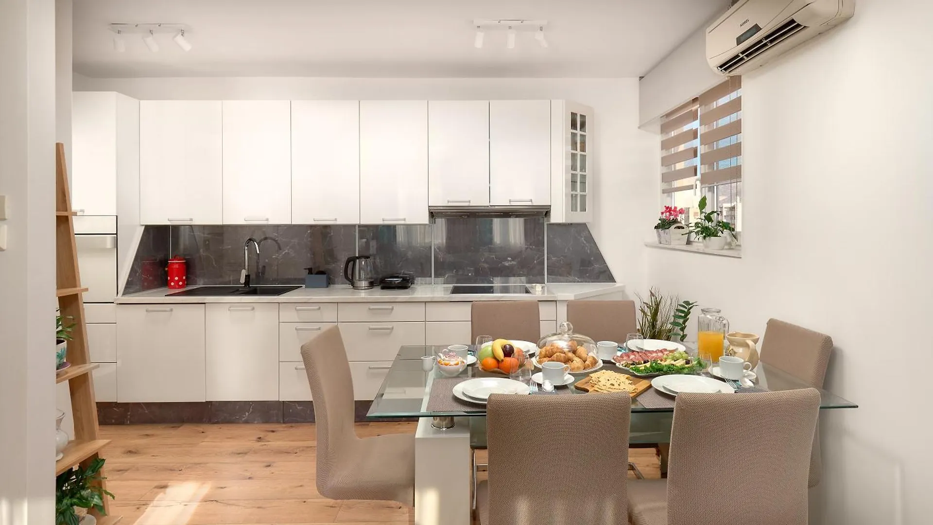Apartment Adriatic Skyline Suite Split